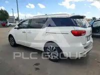 2015 KIA Sedona photo