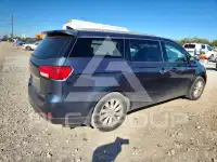 2015 KIA Sedona photo
