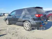 2015 KIA Sedona фото