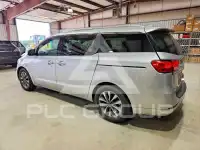 2015 KIA Sedona фото