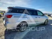 2015 KIA Sedona фото