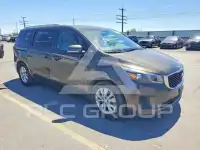 2015 KIA Sedona фото