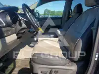 2015 KIA Sedona фото