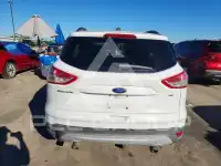2015 Ford ESCAPE photo
