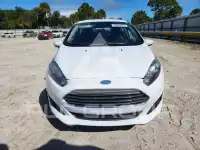 2015 Ford FIESTA фото