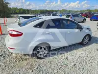 2015 Ford FIESTA фото