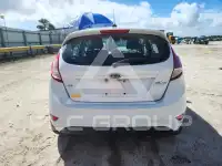 2015 Ford FIESTA фото