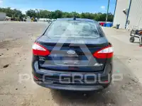 2015 Ford FIESTA фото