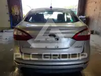 2015 Ford FIESTA фото
