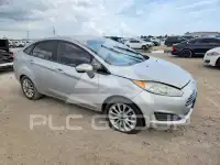 2015 Ford FIESTA фото