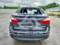 2015 Ford FIESTA photo