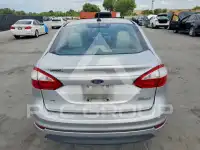 2015 Ford FIESTA фото