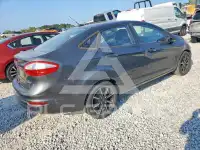 2015 Ford FIESTA фото