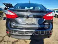 2015 Ford FIESTA фото