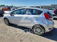 2015 Ford FIESTA фото