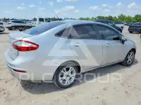 2015 Ford FIESTA photo
