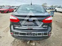 2015 Ford FIESTA фото
