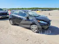 2015 Ford FIESTA photo