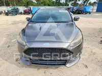 2015 Ford FOCUS фото