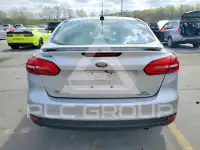 2015 Ford FOCUS фото