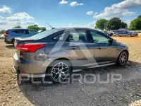 2015 Ford FOCUS фото