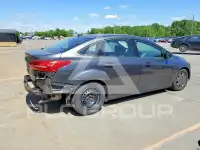 2015 Ford FOCUS фото