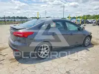 2015 Ford FOCUS фото