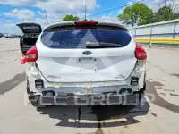 2015 Ford FOCUS фото