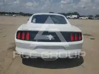 2015 Ford MUSTANG photo