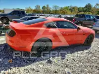 2015 Ford MUSTANG photo