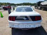 2015 Ford MUSTANG photo