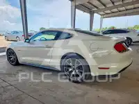 2015 Ford MUSTANG photo