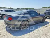 2015 Ford MUSTANG photo