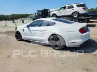 2015 Ford MUSTANG photo