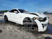 2015 Ford MUSTANG photo