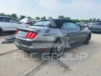 2015 Ford MUSTANG фото