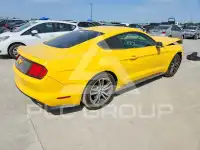 2015 Ford MUSTANG фото