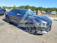 2015 Ford MUSTANG photo