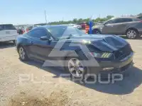 2015 Ford MUSTANG photo