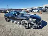 2015 Ford MUSTANG photo