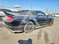 2015 Ford MUSTANG photo