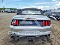 2015 Ford MUSTANG фото