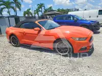 2015 Ford MUSTANG фото