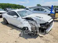2015 Ford MUSTANG фото