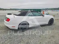 2015 Ford MUSTANG фото