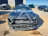 2015 Ford MUSTANG photo