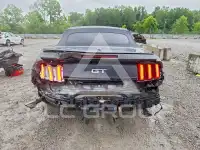 2015 Ford MUSTANG photo