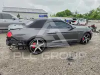 2015 Ford MUSTANG photo