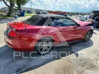 2015 Ford MUSTANG photo