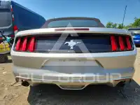 2015 Ford MUSTANG photo